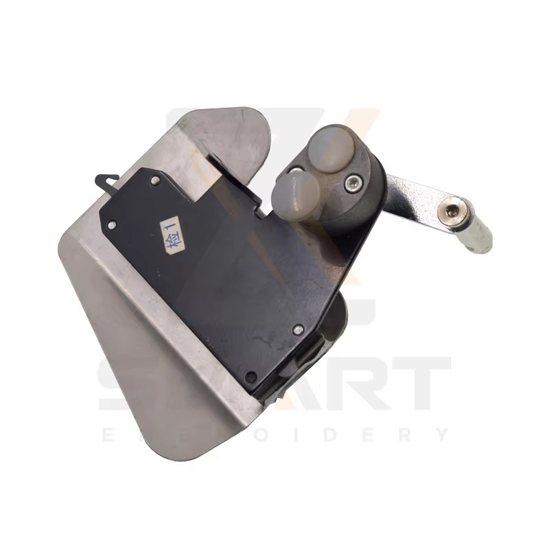 Upper Thread Hook Wiper Ass'y pou Chinwa enbroidery machin C0101CN06